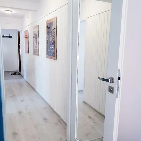 Apartament Walbrzych Apartment *